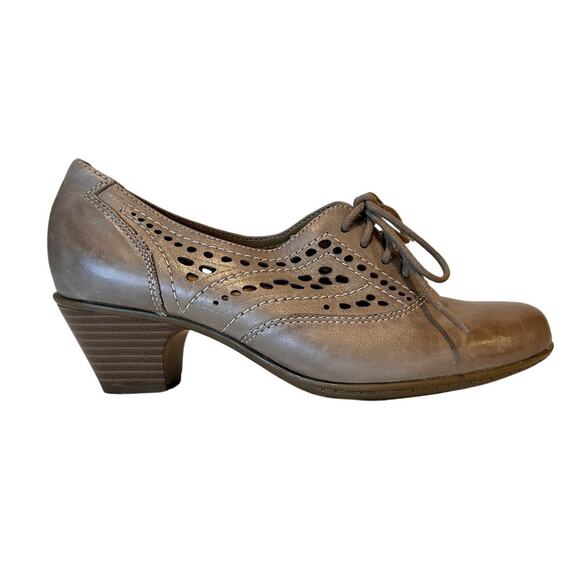 Earth Shoes - Earth Escape Khaki Preppy Oxford Leather Lace Up 2" Heel Women's 6.5